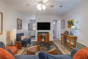 7406 Shadow Hill Dr, Austin, TX 78731 - Photo 7