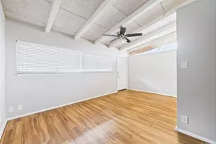 2404 Longview St, Austin, TX 78705 - Photo 13