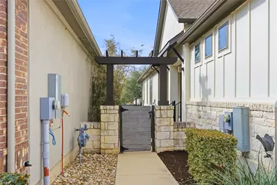 225 Diamondback Drive, Georgetown, TX 78628 - Photo 3