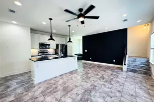 2716 Halcyon Dr, Austin, TX 78702 - Photo 5