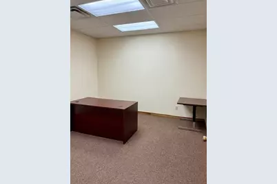 212 S Houston Avenue, Cameron, TX 76520 - Photo 7