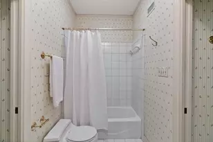 52 Club Estates Pkwy, The Hills, TX 78738 - Photo 29