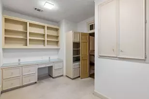 52 Club Estates Pkwy, The Hills, TX 78738 - Photo 27