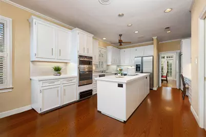 52 Club Estates Parkway, The Hills, TX 78738 - Photo 21