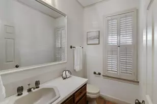 52 Club Estates Pkwy, The Hills, TX 78738 - Photo 19