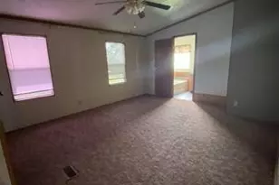 81 Roots Rd, Martindale, TX 78655 - Photo 9