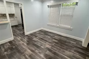 1705 Holly St, Austin, TX 78702 - Photo 17