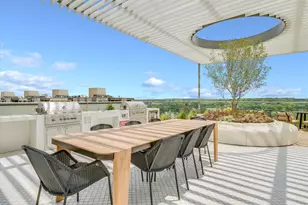 44 East Ave, Austin, TX 78701 - Photo 27