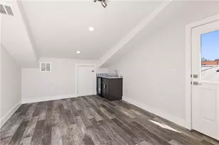 2702 Crest Ave, Austin, TX 78702 - Photo 23