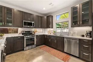2702 Crest Ave, Austin, TX 78702 - Photo 9