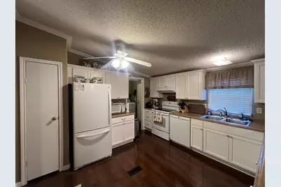 356 River Bend Drive, New Braunfels, TX 78130 - Photo 15