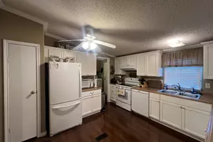 356 River Bend Dr, New Braunfels, TX 78130 - Photo 15