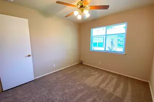 218 Jennifer Ln, Bastrop, TX 78602 - Photo 31