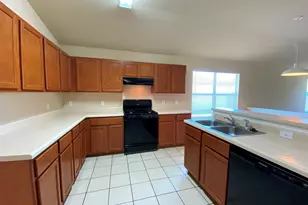 218 Jennifer Ln, Bastrop, TX 78602 - Photo 11