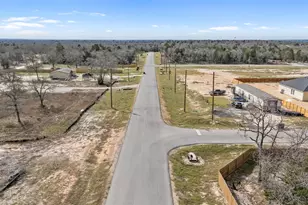 362 La Selva Dr, Elgin, TX 78621 - Photo 1