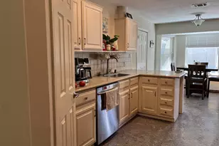 6401 Woodcrest Dr, Austin, TX 78759 - Photo 7