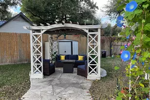 6401 Woodcrest Dr, Austin, TX 78759 - Photo 17