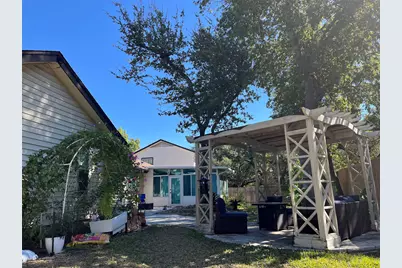 6401 Woodcrest Drive, Austin, TX 78759 - Photo 15