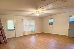 25 Salado Dr, New Braunfels, TX 78130 - Photo 7