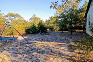 426 Cardinal Dr, Paige, TX 78659 - Photo 5