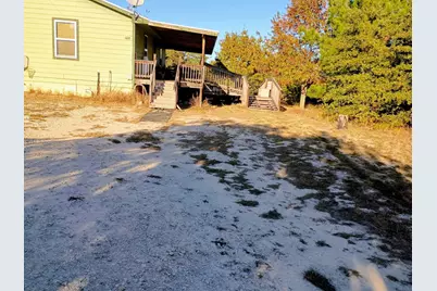 426 Cardinal Drive, Paige, TX 78659 - Photo 3