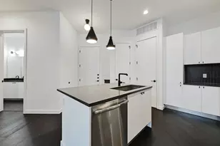 800 Embassy Dr, Austin, TX 78702 - Photo 9