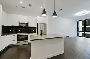 800 Embassy Dr, Austin, TX 78702 - Photo 5