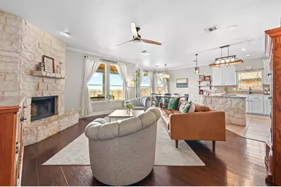 939 Avery Parkway, New Braunfels, TX 78130 - Photo 5