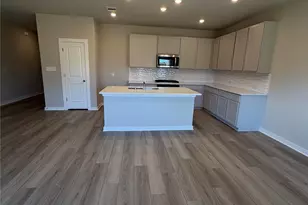 249 Red Tail Hawk Ln, Cedar Creek, TX 78612 - Photo 3