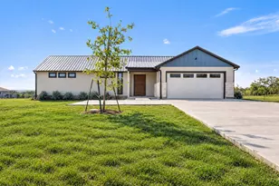 111 Starlight Path, Red Rock, TX 78662 - Photo 7