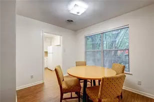607 Bellevue Pl, Austin, TX 78705 - Photo 13