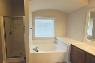 3932 Links Ln, Round Rock, TX 78664 - Photo 11