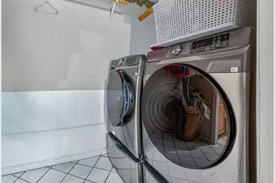 133 Hillcrest Drive, Luling, TX 78648 - Photo 7