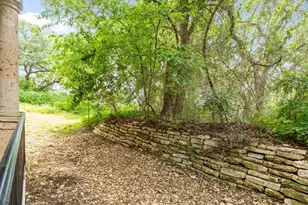 1000 Liberty Park Dr, Austin, TX 78746 - Photo 29