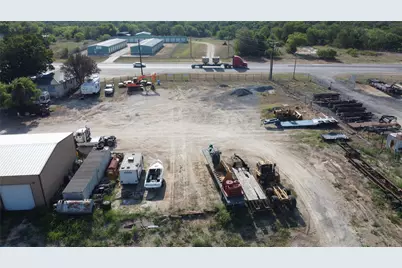 1951 South Magnolia, Luling, TX 78648 - Photo 27