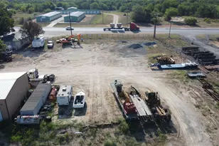 1951 South Magnolia, Luling, TX 78648 - Photo 27