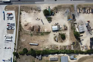 1951 South Magnolia, Luling, TX 78648 - Photo 9