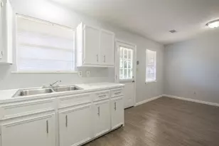 606 West St, Georgetown, TX 78626 - Photo 9