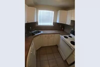 5603 Joe Sayers Avenue #B, Austin, TX 78756 - Photo 5