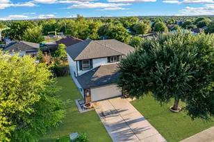 124 Steven St, Hutto, TX 78634 - Photo 31