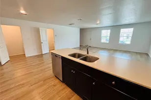 13725 Knights Br Dr, Elgin, TX 78621 - Photo 5