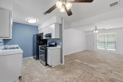 1107 Gardner Cove, Austin, TX 78721 - Photo 7
