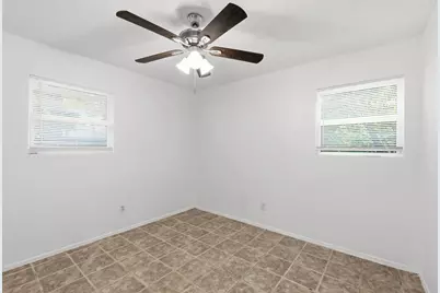 1107 Gardner Cove, Austin, TX 78721 - Photo 19