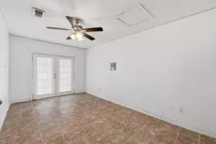 1107 Gardner Cove, Austin, TX 78721 - Photo 9