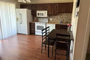 21013 Highland Lake Dr, Lago Vista, TX 78645 - Photo 3