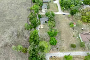 1006 Proctor St, Lockhart, TX 78644 - Photo 17