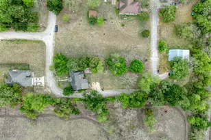 1006 Proctor St, Lockhart, TX 78644 - Photo 11