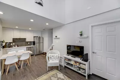 935 La Posada Drive #213, Austin, TX 78752 - Photo 11