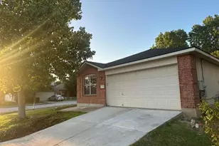 18312 Crestwind Ln, Elgin, TX 78621 - Photo 1