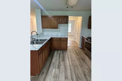 18312 Crestwind Lane, Elgin, TX 78621 - Photo 5
